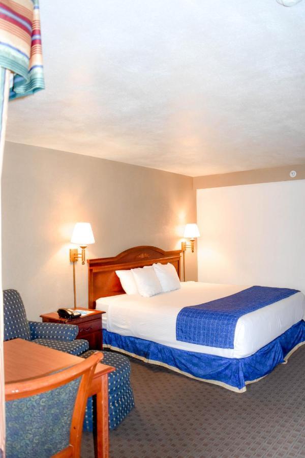 Attleboro Motor Inn Extérieur photo
