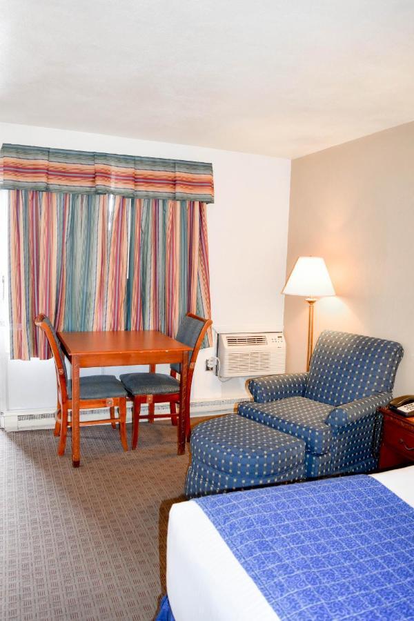Attleboro Motor Inn Extérieur photo